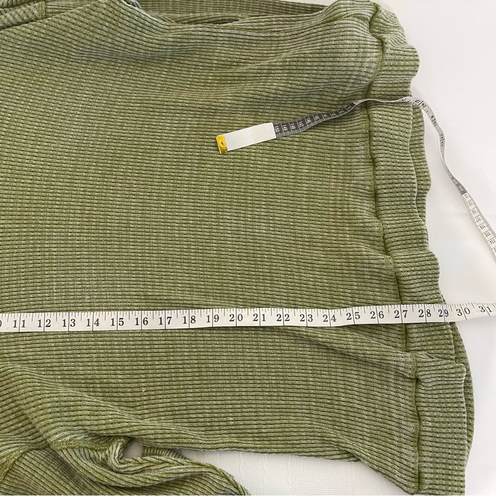 Cato Olive Ribbed Knit Top Size 14/16 - Picture 7 of 10